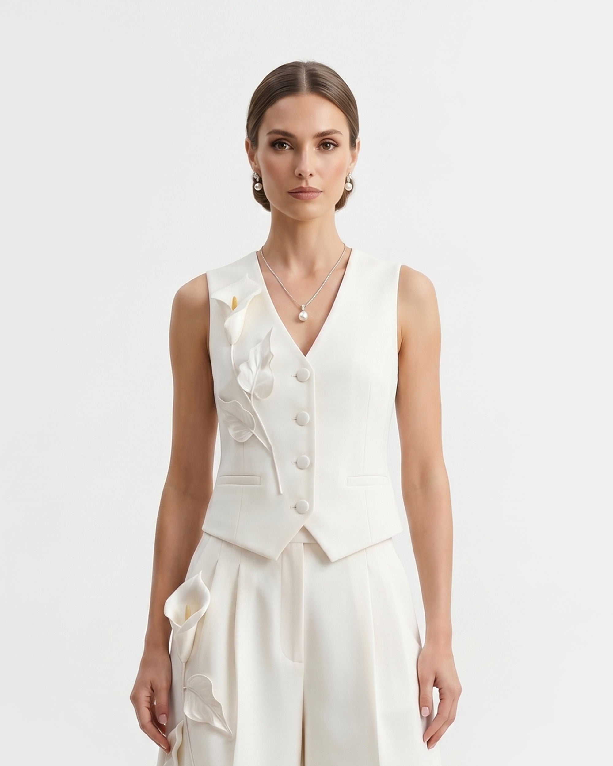 Floral Appliqué V-Neck Button Vest - White